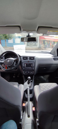 Volkswagen Suran 1.6 Highline