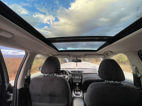 Nissan X-Trail 2.5 Advance 3 Row Mt