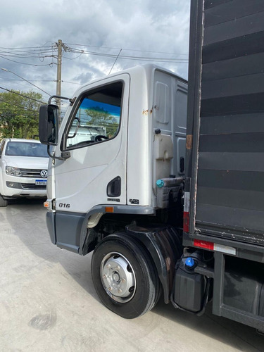 Mb Accelo 1016 2014 6x2 Truck Bau Bebidas 710 915 8160 815