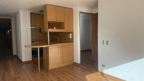 Departamento En Venta De 2 Dorm. Metro Escuela Militar