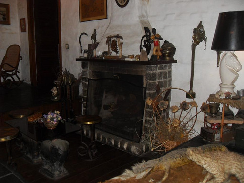 Imagen 4 de 11 de Chalet 5 Amb. Buen Estado S/lote 10x42m² Con Parque Y Pileta - Moron