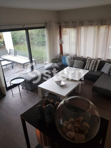 Venta Casa 4 Dormitorios, Playa Mansa, Punta Del Este- Ref: 1560