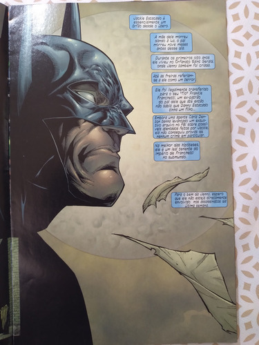 The Darkness & Batman - Top Cow Dc - Editora Abril 1999 - Em Português - Capa Mole - Lombada Com Grampos (Usado)