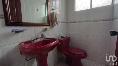 Venta Casa 4 Ambientes Issste