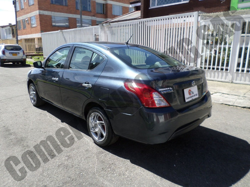 Nissan Versa Advance