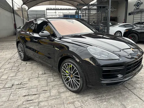 Porsche Cayenne coupé 3.0 v6 turbo at