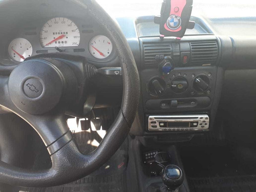 Chevrolet Corsa Sedan Millenium 1.0