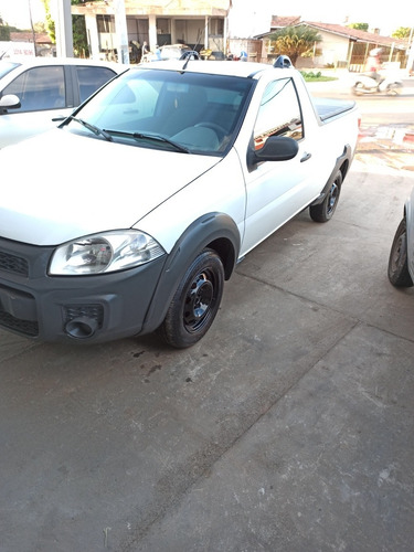 Imagem 1 de 14 de Fiat Strada 2015 1.4 Working Flex 2p