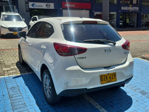 Mazda 2 1.5 Touring At 4x2