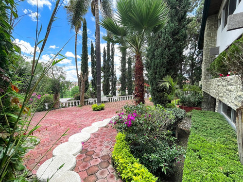 Venta De Casa En Villa Satelite La Calera