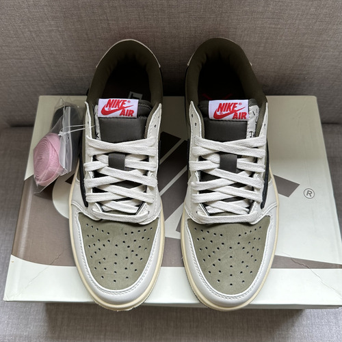 Air Jordan 1 Low X Travis Scott Medium Olive 39