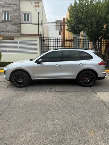 Porsche Cayenne 4.8 Turbo Tiptronic At