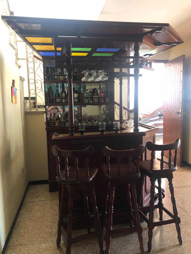 Bar De Madera