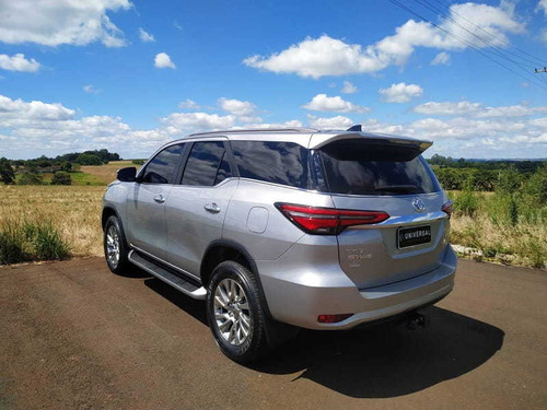 Imagem 5 de 11 de Toyota/hilux Sw4 Srx Automática 7 Lugares
