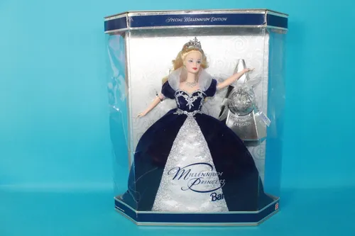 Millennium princess barbie 2000 top