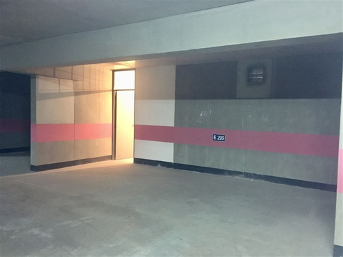 Estacionamiento En Arriendo En Providencia