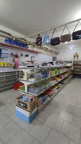 Imagen 7 de 9 de Adriana Castellanos +58 412 6697984 Ofrece Local En Venta En Los Guayos Carabobo. Cod. 161486