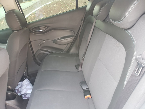 Imagem 11 de 15 de Chevrolet Onix Lt 1.0 Flex 2019