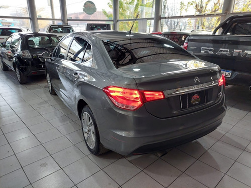 Imagen 14 de 18 de Citroën C4 Lounge 2017 1.6 Hdi 115 Feel Pack