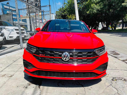 Imagen 2 de 8 de Volkswagen Jetta 2019 2.0 Gli Dsg At