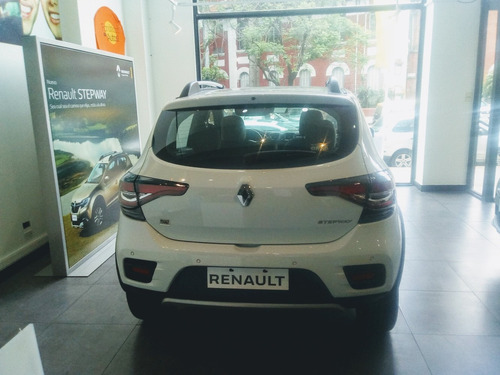 Renault Sandero Stepway Intense 1.6 Tasa 9.9% Permuta (mb)