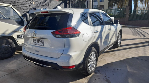 Imagen 6 de 19 de Nissan X-trail Cvt 2.5 At