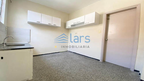 Imagen 8 de 9 de Apartamento En Venta / La Comercial - Inmobiliaria Lars