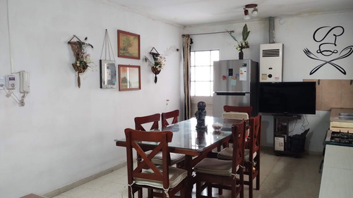 Imagen 8 de 25 de Venta Casa Y Departamento Interno Zona Aristobulo