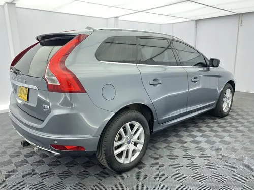 Volvo XC60 2.0 T5 Awd Summum