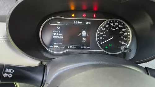 Nissan Versa Platinium 2020