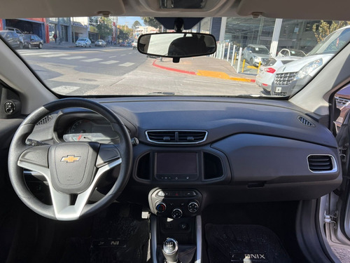 Imagen 10 de 14 de Chevrolet Onix Ltz 2015