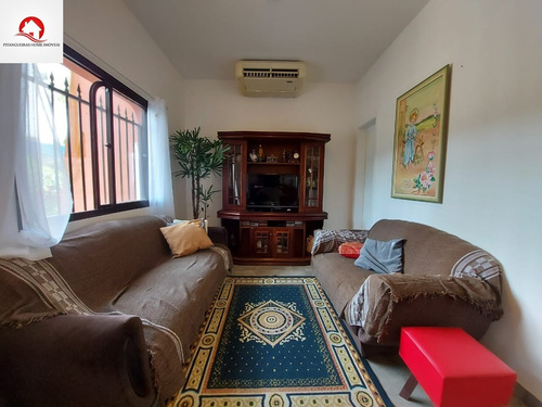 Imóvel Próximo Praia Da Enseada À Venda, Com Piscina Privativa. - Ap05677 - 69198861