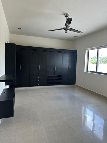 Casa En Venta En Lagos Del Sol Cancun