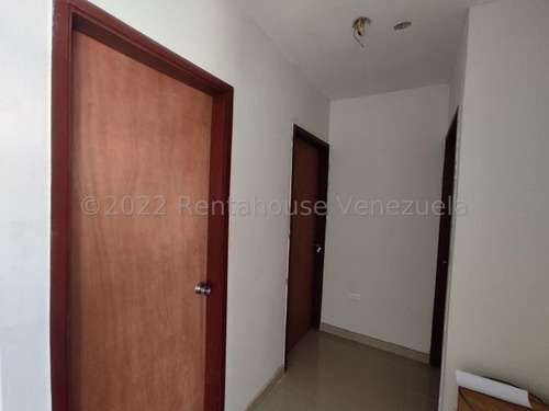 Imagen 17 de 30 de Apartamentos En Venta En Zona Centro Oeste Barquisimeto, Lara #23- 4395 Profesional Inmobiliario : Romer Gonzalez 04147086673