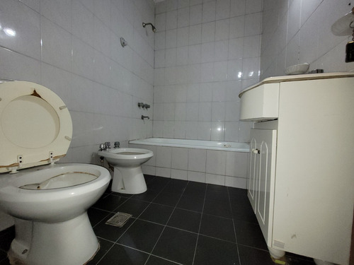 Imagen 9 de 11 de Avellaneda. Ph Con Patio Sin Expensas. Venta