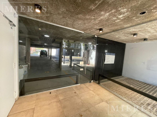 Imagen 7 de 23 de Edificio De Oficinas De 192 M² En San Isidro.
