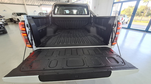 Imagen 11 de 25 de Great Wall Poer 2.0t Diesel 4x4 Super Luxury 8at 2023 0km