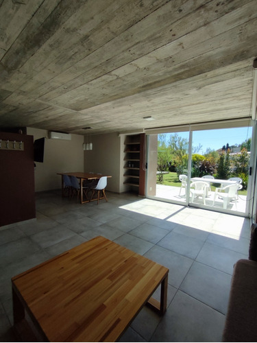 Imagen 25 de 29 de Complejo De Casas De Alquiler En Miramar