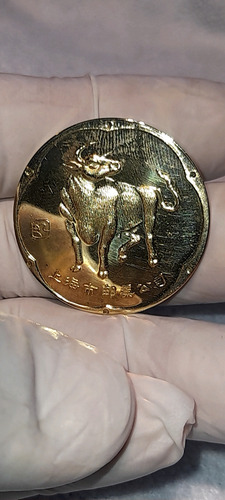 Moneda Conmemorativa Año Del Buey Shangai China (Usado)