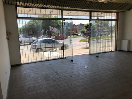 Imagen 3 de 9 de Alquiler Local Comercial De 65 M2!!! Excelente Ubicación!!!
