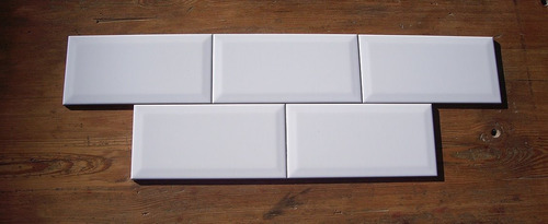 Imagen 3 de 8 de Simil Subway 10x20 Blanco Satinado Biselado X M2 1ª Ms