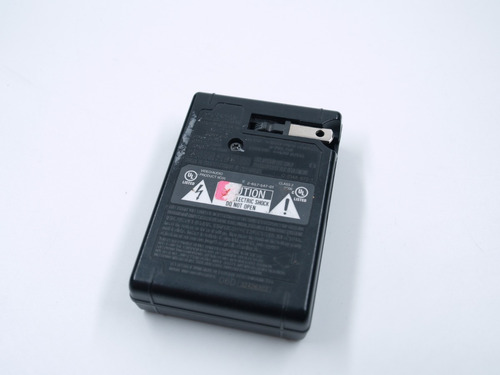 Cargador De Bateria Para Camara Dsc-h3 (Usado)