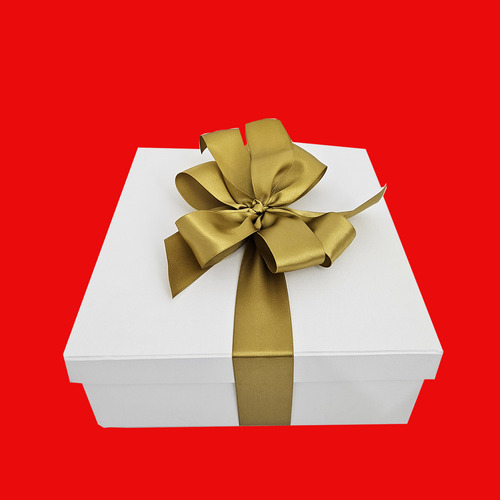 Caixa De Presente 25x25x10 Cartonada Branca Laço Dourado