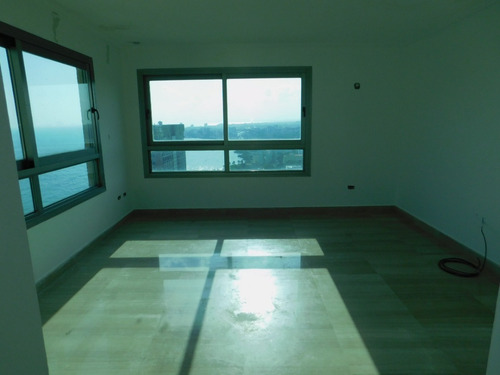 Imagen 21 de 25 de Apartamrnoe Vista Al Mar