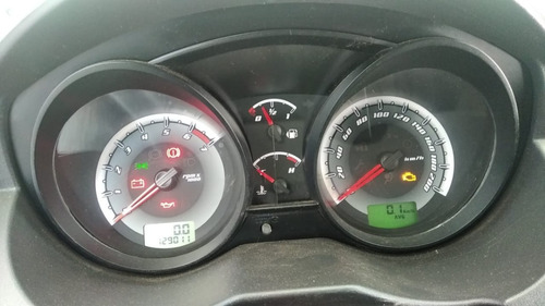 Ford Fiesta Sedan 1.6 Flex 2013