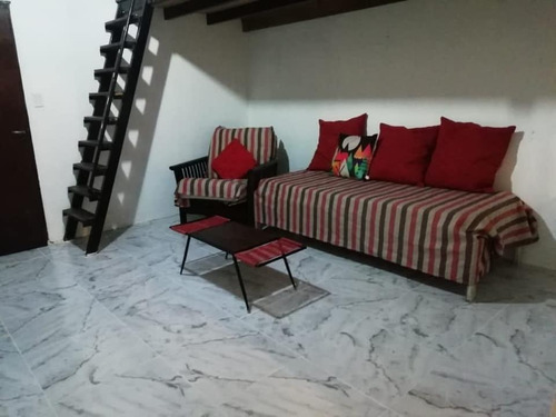 Vendo Casa En Muy Buena Zona Y Con Buenos Accesos - Ideal Comercial