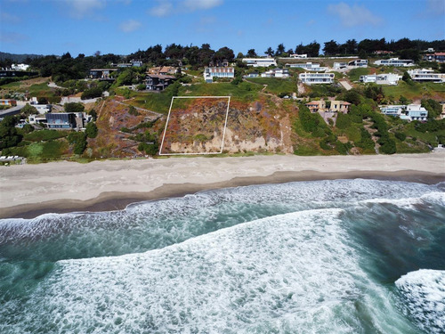 Terreno En Primera Línea De Beranda Con Acceso A Playa