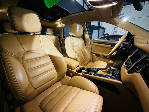 Porsche Macan Turbo 2015