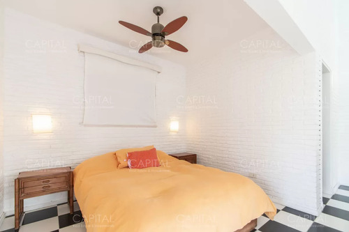 Casa De Construccion Tradicional En Playa Brava, Punta Del Este En Venta