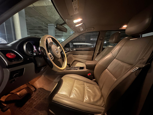 Jeep Grand Cherokee Limited V6 4x2 At